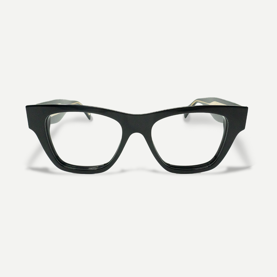 OPTIK21_37_01_MEGN-NEGRO_FRONTAL